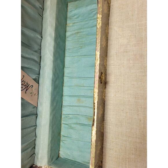 Antique Necktie Box, Victorian Floral, Lined Hinged, Vintage Dresser Catchall - Picture 9 of 10